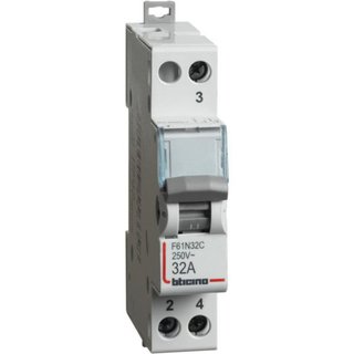 BTicino 2-way switch with zero central 1NO - 32A - 230/400V - 1 module — F61N32C