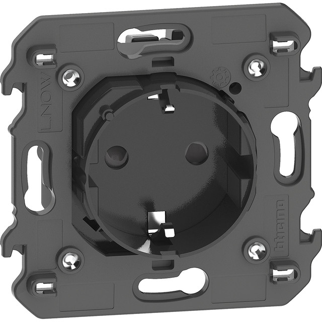 BTicino 2P+E 16 A 250 Vac German standard connected socket — KG4141AC