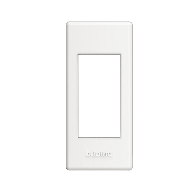 BTicino Plate for installation on rails - 1 module - complete with support — LND4811BI