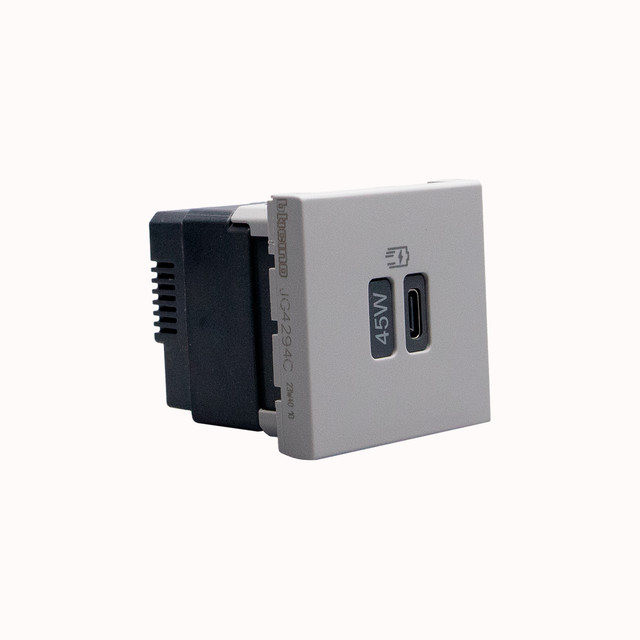 BTicino Single USB sockets - 1 x Type-C 45W — JG4294C