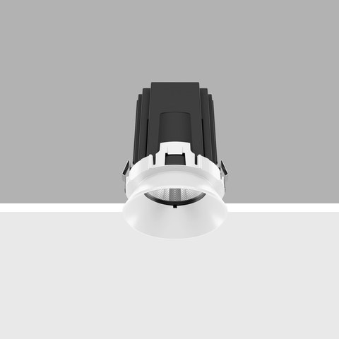 iGuzzini P372 — Minimal round recessed luminaire (frameless) — manufacturer representative image