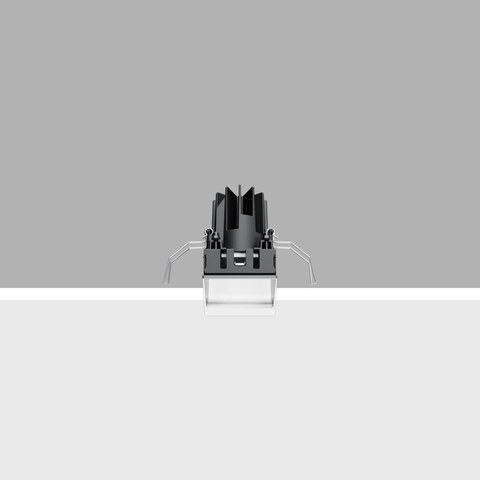 iGuzzini P972 — Recessed luminaire with wall washer fixed optic for warm white LED with high colour rendering index — manufacturer representative image