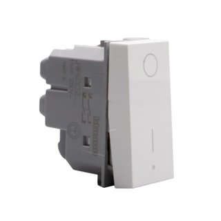 BTicino 2P switches. 2P 16 A 250 Va.c. — JW4002