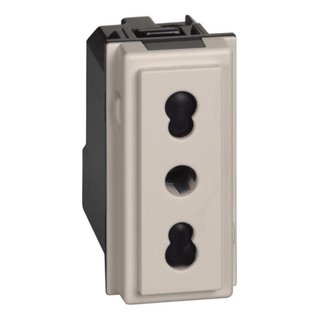 BTicino Italian standard socket 2P+E 16 A 250 Vac - center distance 19 mm and 26 mm — KM4180