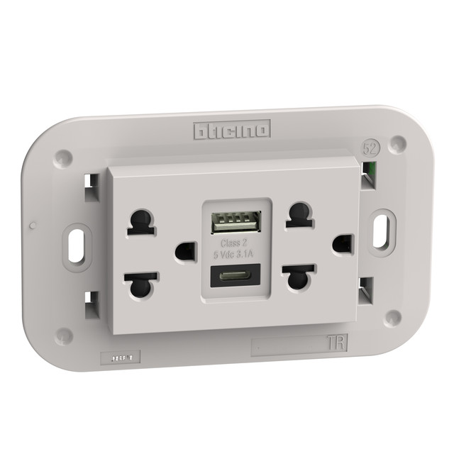 BTicino Euro american standard 2 P+E 16 A 127/250 Vac universal duplex socket - 5 Vdc type A and C USB charger — KM4185AC