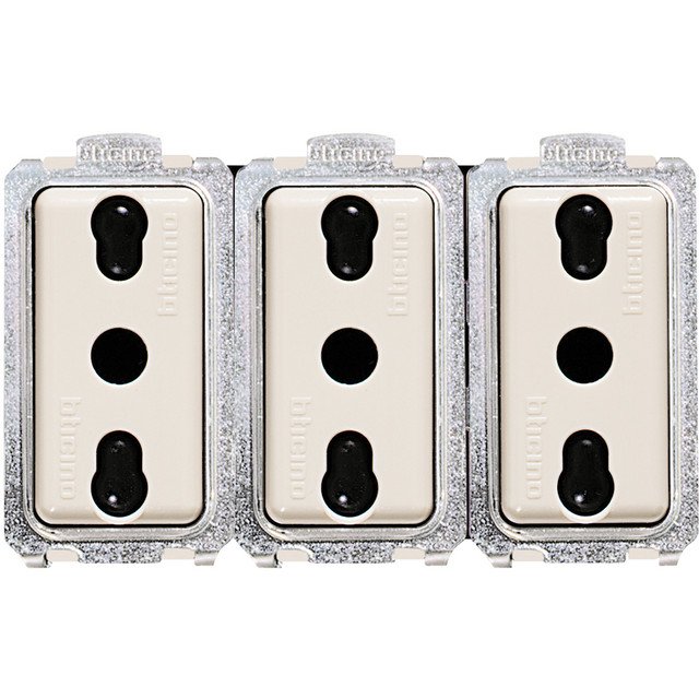 BTicino Triple socket Italian standard 2P+T — 5180/3