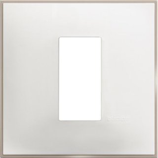 BTicino Cover plate - 1 centered module — R4801WS