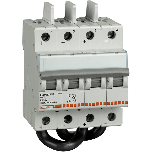 BTicino Modular disconnector for photovoltaic category DC21B - In= 32A - Vn= 600Vdc — F72N32FV1