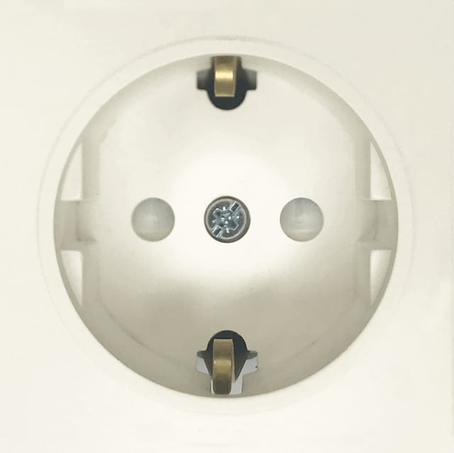 EAE European Socket Insert INT-C001-02-01