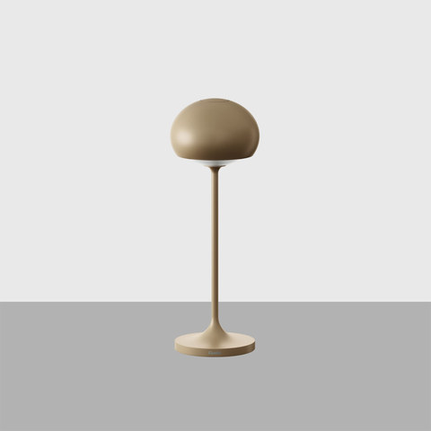 iGuzzini Clan mini table lamp — PI11 — manufacturer representative image