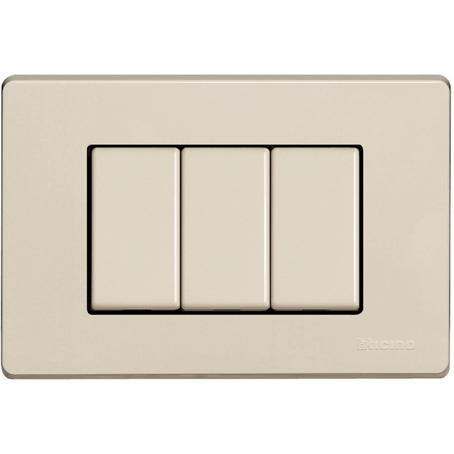 BTicino Cover plate 3 modules Matix — 503/3A/R