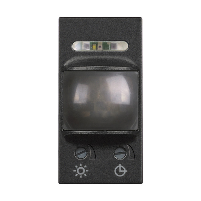 BTicino Switch with passive infrared motion sensor suitable for all types of load — RG4431