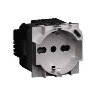 BTicino Standard Italian P40 socket with integrated USB charger. — KS4140A16USB