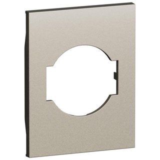 BTicino Cover suitable for P40 italian/german standard sockets — KC03M3