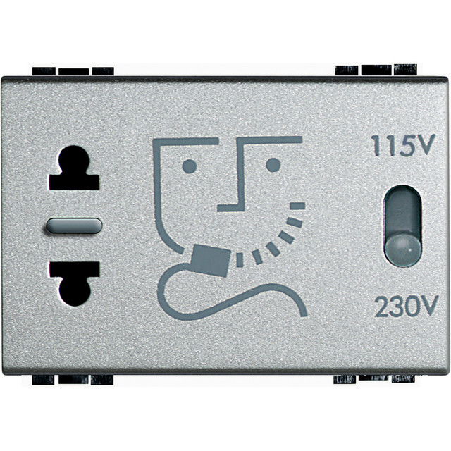 BTicino Shaver socket with insulation transformer — NT4177
