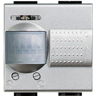 BTicino Switch IR passive - relay output - 230 Vac - 500W — NT4432