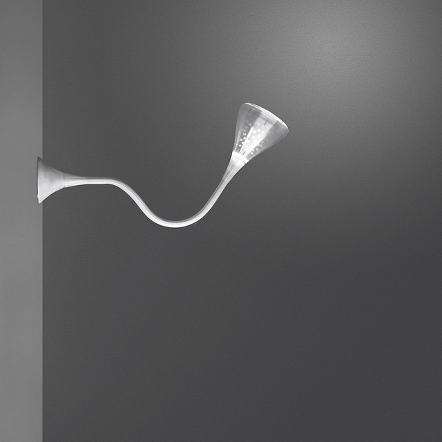 Artemide Pipe Wall/Ceiling LED 2700K — 0671W10A — manufacturer representative image