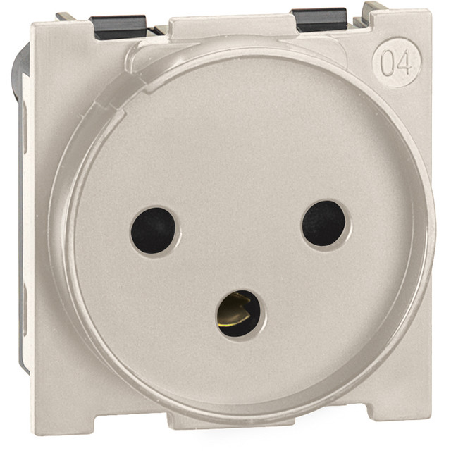 BTicino 2 P+E 10/16 A 250 Vac socket outlet - Israeli std — KM4183