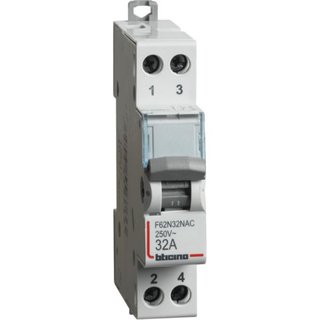 BTicino 2-way switch with zero central 1NO+1NC - 32A - 230/400V - 2 modules — F62N32NAC