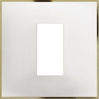 BTicino Cover plate - 1 centered module — R4801WD