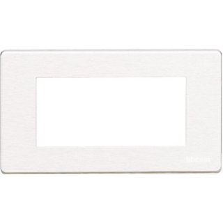 BTicino 4 module Matix surround plate — 150507