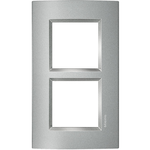 BTicino Square cover plate 2x2P 57mm Tech — LNA4832M2TE
