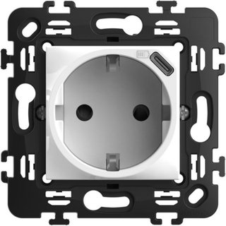 BTicino German standard electric socket with integrated type C USB charger — RW4141USB
