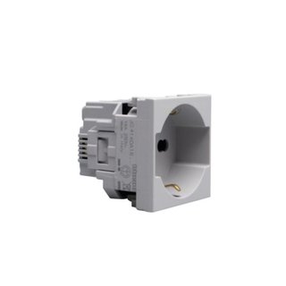BTicino Italian standard P40 socket outlets. 2P+E 10 A and 16 A 250 Va.c. — JG4140A16