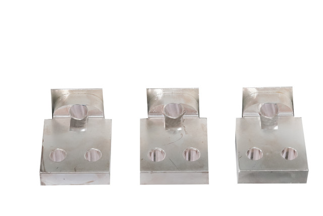 BTicino Rear terminal for MEGABREAK compact 3P draw-out version — MT9TE3P1600