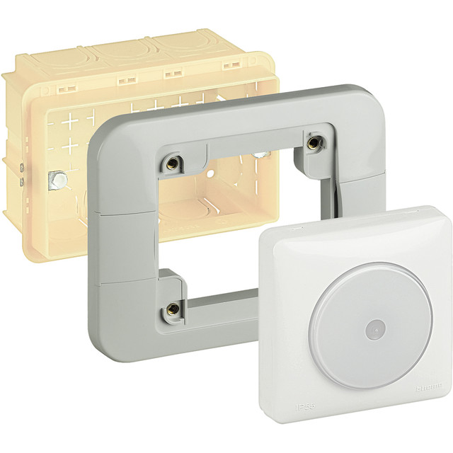 BTicino Adapter for 503E boxes to mount the items: 26003, 26005, 26055. — 23953