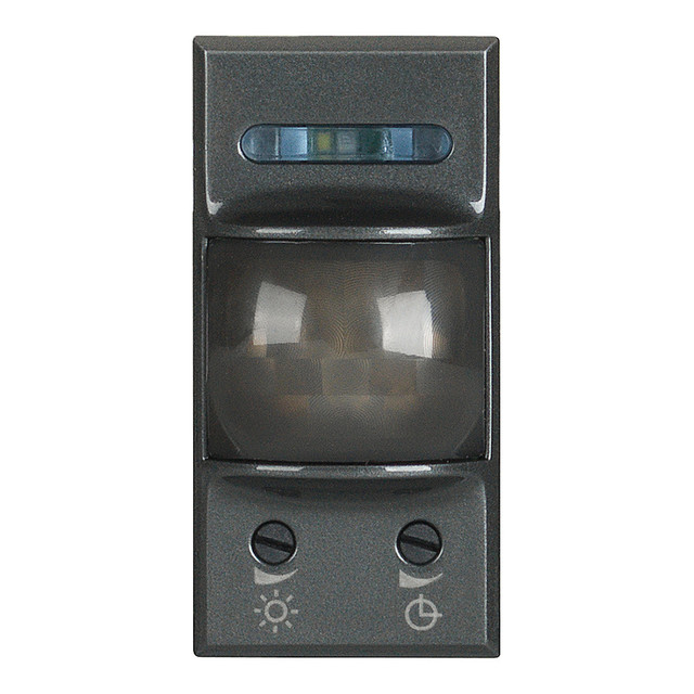 BTicino Switch IR passive 200W — HS4431N