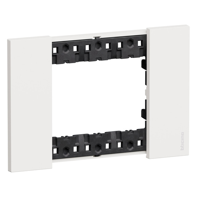 BTicino 3 modules Living Now plate — KA4803KW