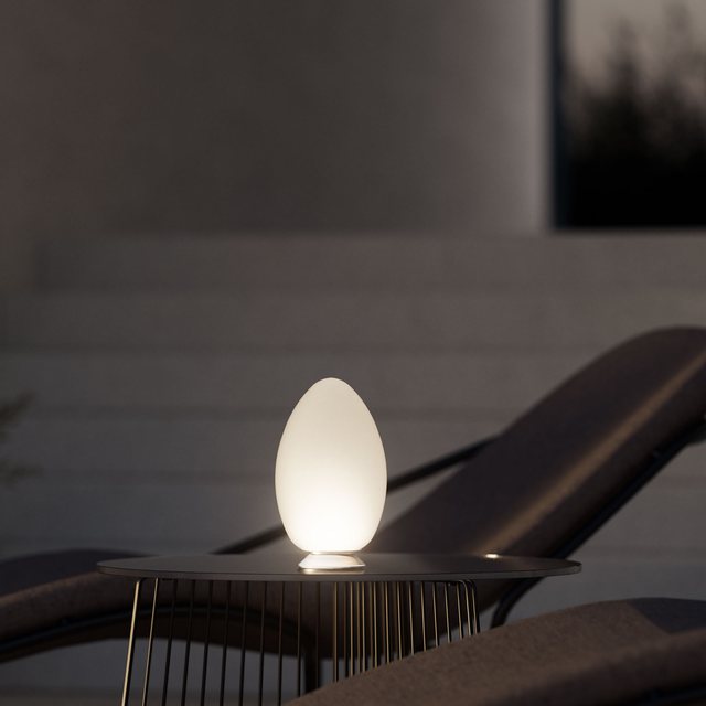 FontanaArte Uovo Portable table lamp
