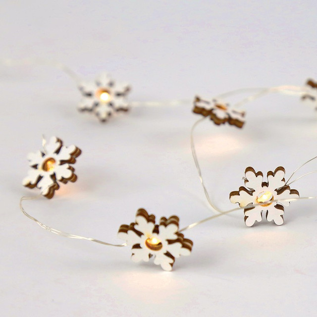 ACA Lighting "WOODEN SNOWFLAKE" 10 LED STRING LIGHTS BATT. (2xAA), SILVER COPPER WIRE, WW,IP20, 90+30cm, TRAN/NT LEAD CABLE — X07101140